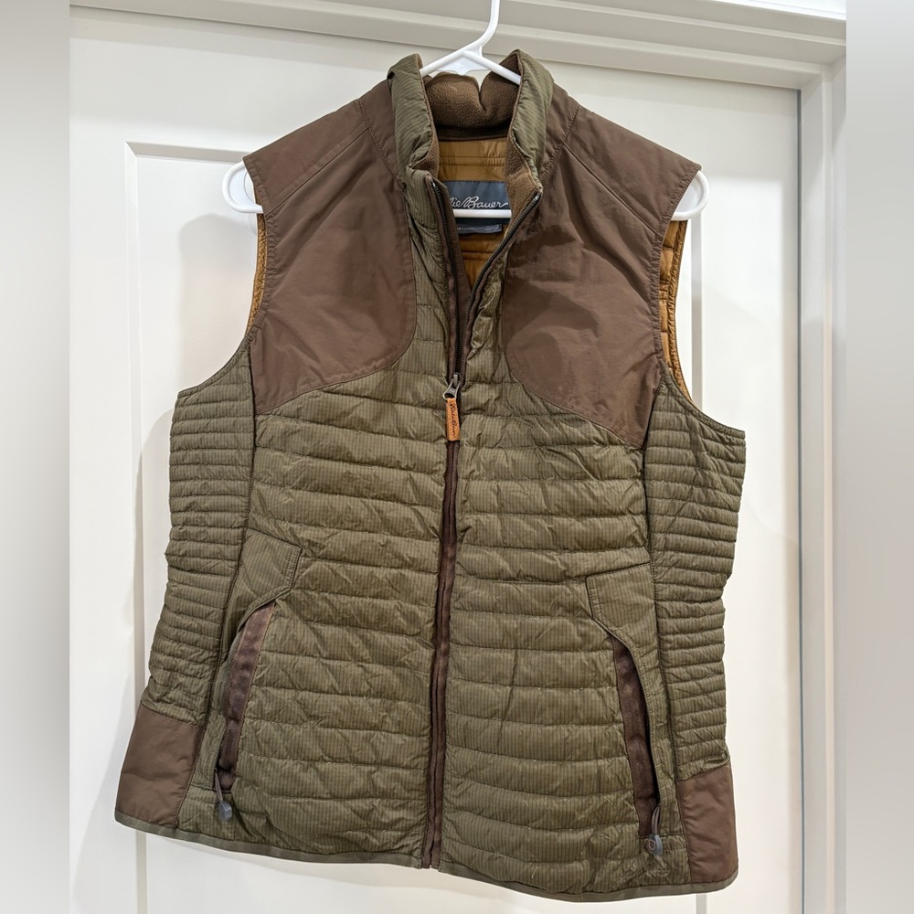 Eddie Bauer women’s Olive Green Puffer Vest
